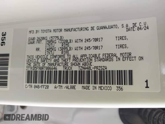 2024 Toyota Tacoma SR5 z VIN 3TYKB5FN8RT006646, wystawiony jako IAAI lot #42552787 z przebiegiem 23 870 mil mil oraz . Historia ofert i sprzedaży dostępna na DreamBid. Obrazek 9.