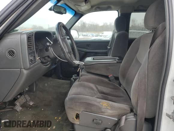 2006 GMC Sierra 1500 SLE1 с VIN 1GTEC19Z86Z214145, выставлен на аукционе Copart как лот 45970025 с пробегом 201 978 миль миль и Списание • Salvage title. История ставок и продаж доступна на DreamBid. Изображение 7.