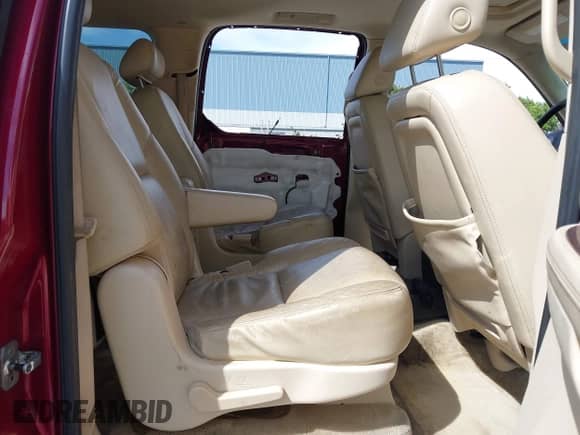 2008 Cadillac Escalade ESV с VIN 1GYFK66888R160245, выставлен на аукционе IAAI как лот 42642205 с пробегом 163 669 миль миль и . История ставок и продаж доступна на DreamBid. Изображение 8.