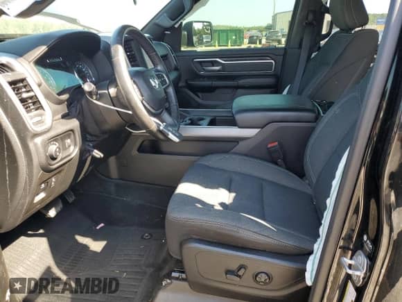 2021 Ram 1500 Big Horn z VIN 1C6RREFT0MN768878, wystawiony jako Copart lot #66859775 z przebiegiem 108 714 mil mil oraz Szkoda całkowita • Salvage title. Historia ofert i sprzedaży dostępna na DreamBid. Obrazek 7.