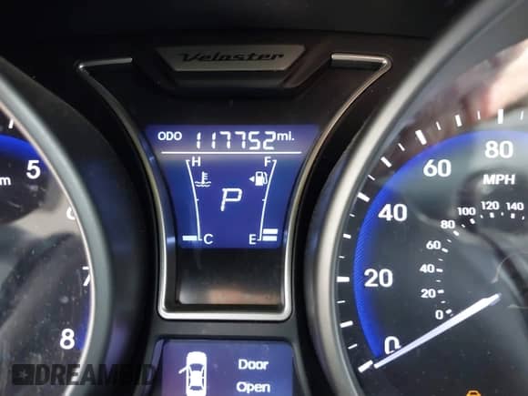 2013 Hyundai Veloster Turbo с VIN KMHTC6AE6DU146902, выставлен на аукционе IAAI как лот 42276203 с пробегом 117 752 миль миль и . История ставок и продаж доступна на DreamBid. Изображение 15.