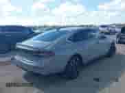 2025 Honda Accord Touring z VIN 1HGCY2F82SA021235, wystawiony jako IAAI lot #41545759 z przebiegiem 232 mil mil oraz . Historia ofert i sprzedaży dostępna na DreamBid. Obrazek 4.