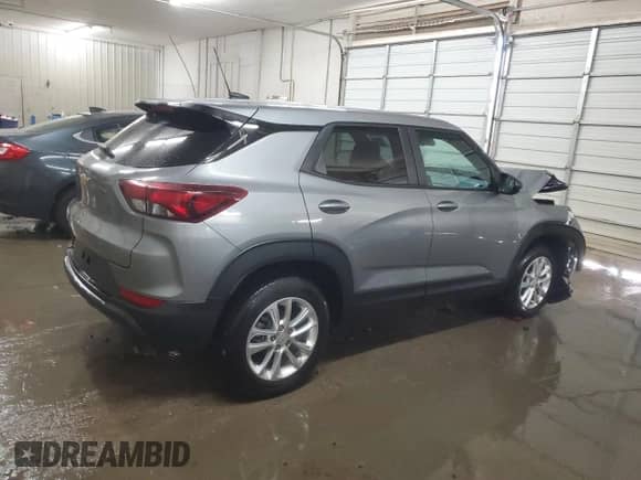 2025 Chevrolet TrailBlazer LS с VIN KL79MNSL3SB067907, выставлен на аукционе Copart как лот 55673955 с пробегом 2 504 миль миль и Списание • Salvage title. История ставок и продаж доступна на DreamBid. Изображение 3.