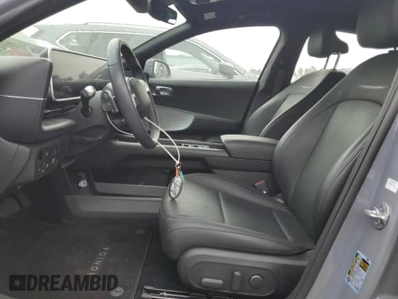2025 Hyundai Ioniq 6 SEL с VIN KMHM34AA4SA091063, выставлен на аукционе Copart как лот 55520585 с пробегом 9 610 миль миль и Списание • Salvage title. История ставок и продаж доступна на DreamBid. Изображение 7.