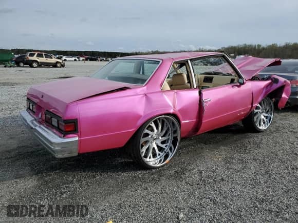 1980 Chevrolet Malibu с VIN 1W27KAB497299, выставлен на аукционе Copart как лот 50526525 с пробегом 2 097 миль миль и На запчасти • Non repairable. История ставок и продаж доступна на DreamBid. Изображение 3.
