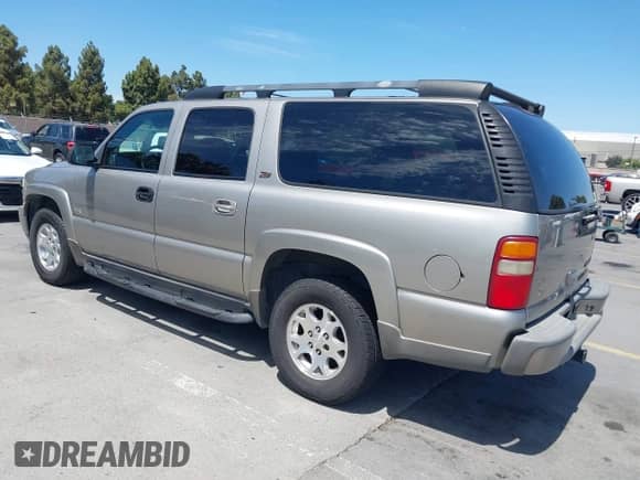 2002 Chevrolet Suburban LT с VIN 3GNFK16T02G349421, выставлен на аукционе IAAI как лот 42846814 с пробегом Не указан миль и . История ставок и продаж доступна на DreamBid. Изображение 3.