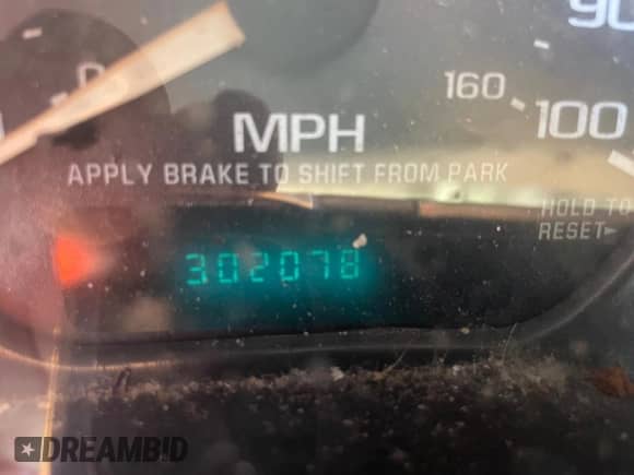 2002 Chevrolet Tahoe Z71 with VIN 1GNEK13Z62R175469, listed as a Copart auction lot 68968635 with 302,078 mi miles and Salvage title. Bid and sale history available at DreamBid. Image 9.