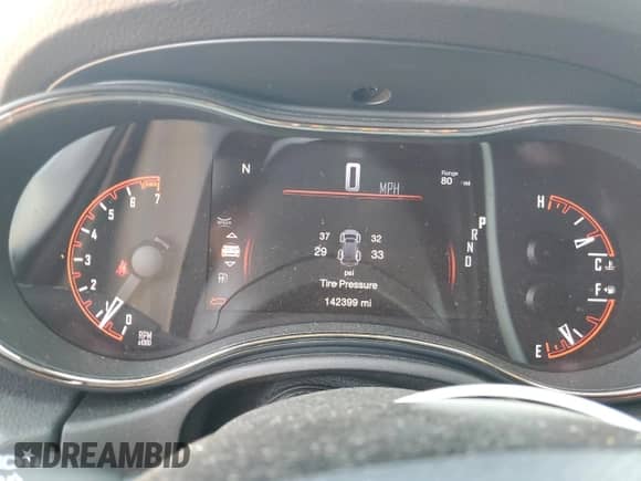 2018 Dodge Durango GT z VIN 1C4RDJDG4JC393476, wystawiony jako Copart lot #71658795 z przebiegiem 142 399 mil mil oraz Szkoda całkowita • Salvage title. Historia ofert i sprzedaży dostępna na DreamBid. Obrazek 9.