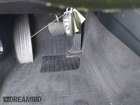 2017 BMW 3 Series 320i with VIN WBA8E1G35HNU15790, listed as a IAAI auction lot 43113021 with 140,536 mi miles and . Bid and sale history available at DreamBid. Image 11.