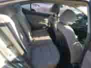 2018 Hyundai Elantra SE z VIN KMHD74LF5JU668225, wystawiony jako Copart lot #81283115 z przebiegiem 61 890 mil mil oraz Czysty tytuł • Clean title. Historia ofert i sprzedaży dostępna na DreamBid. Obrazek 10.