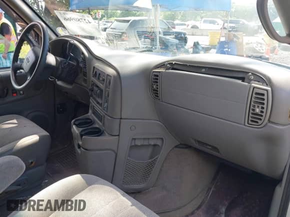 2001 Chevrolet Astro с VIN 1GNEL19W31B101069, выставлен на аукционе IAAI как лот 42780966 с пробегом 102 808 миль миль и . История ставок и продаж доступна на DreamBid. Изображение 5.