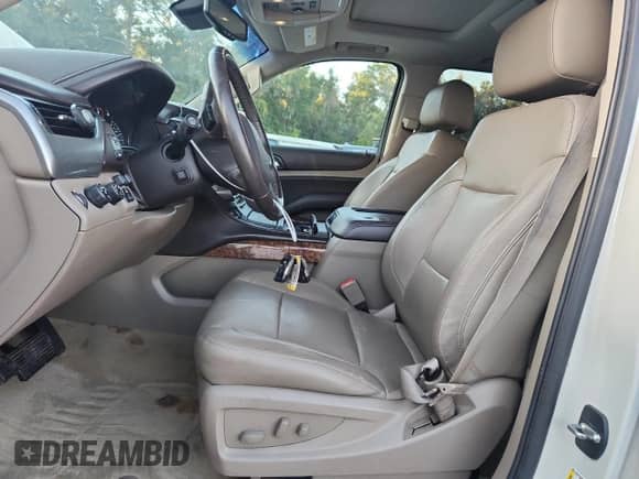 2015 Chevrolet Suburban LTZ с VIN 1GNSKKKC0FR250825, выставлен на аукционе Copart как лот 87227505 с пробегом 72 264 миль миль и Чистый • Clean title. История ставок и продаж доступна на DreamBid. Изображение 7.