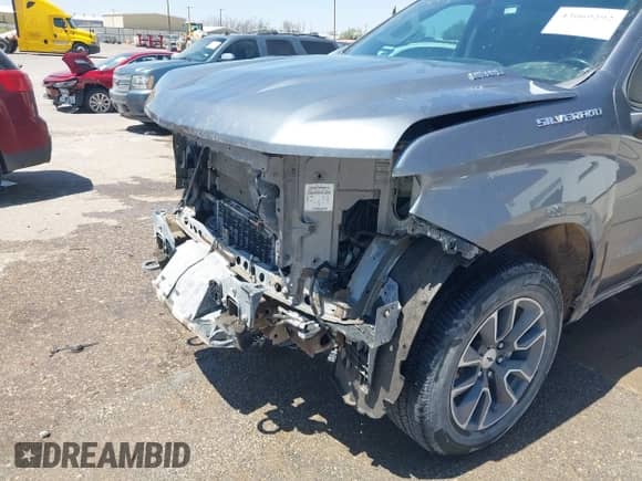 2021 Chevrolet Silverado 1500 RST с VIN 3GCPWDET2MG127003, выставлен на аукционе IAAI как лот 43069292 с пробегом 72 450 миль миль и . История ставок и продаж доступна на DreamBid. Изображение 18.