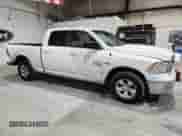 2021 Ram 1500 SLT z VIN 1C6RR7TT2MS521640, wystawiony jako Copart lot #62607175 z przebiegiem 86 917 mil mil oraz Czysty tytuł • Clean title. Historia ofert i sprzedaży dostępna na DreamBid. Obrazek 4.