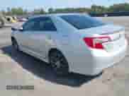 2013 Toyota Camry SE z VIN 4T1BF1FK5DU276626, wystawiony jako IAAI lot #43279805 z przebiegiem 261 775 mil mil oraz . Historia ofert i sprzedaży dostępna na DreamBid. Obrazek 3.