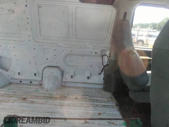 2008 Ford Econoline Cargo Commercial with VIN 1FTNE14W58DA34080, listed as a IAAI auction lot 42548413 with 115,139 mi miles and . Bid and sale history available at DreamBid. Image 8.