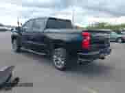 2019 Chevrolet Silverado 1500 RST z VIN 1GCPWDED0KZ114529, wystawiony jako IAAI lot #42967143 z przebiegiem 93 566 mil mil oraz . Historia ofert i sprzedaży dostępna na DreamBid. Obrazek 3.