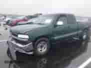 2002 Chevrolet Silverado 1500 LS с VIN 2GCEC19V321212013, выставлен на аукционе IAAI как лот 42933316 с пробегом 398 922 миль миль и . История ставок и продаж доступна на DreamBid. Изображение 17.