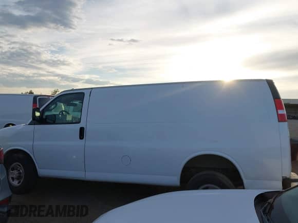 2021 Chevrolet Express Cargo with VIN 1GCWGAFP4M1202646, listed as a IAAI auction lot 43239588 with 43,309 mi miles and . Bid and sale history available at DreamBid. Image 14.