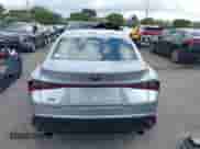 2022 Lexus IS 300 z VIN JTHDA1D24N5119341, wystawiony jako IAAI lot #41611252 z przebiegiem 9 651 mil mil oraz . Historia ofert i sprzedaży dostępna na DreamBid. Obrazek 17.