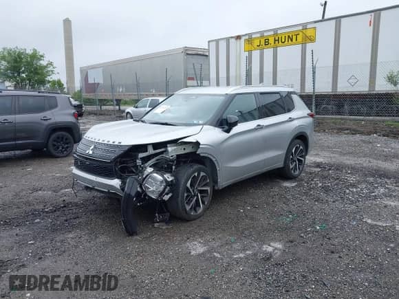 2023 Mitsubishi Outlander SEL z VIN JA4J4VA8XPZ025997, wystawiony jako IAAI lot #42376215 z przebiegiem 20 934 mil mil oraz . Historia ofert i sprzedaży dostępna na DreamBid. Obrazek 2.