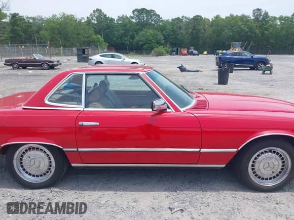 1985 Mercedes-Benz 380 with VIN WDBBA45C5FA024876, listed as a IAAI auction lot 42283437 with 105,651 mi miles and . Bid and sale history available at DreamBid. Image 13.
