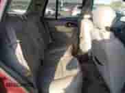 2005 Chevrolet TrailBlazer LS z VIN 1GNDT13S752280515, wystawiony jako IAAI lot #43358043 z przebiegiem 200 752 mil mil oraz . Historia ofert i sprzedaży dostępna na DreamBid. Obrazek 8.