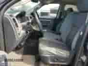 2014 Ram 1500 Big Horn z VIN 1C6RR6LGXES177036, wystawiony jako Copart lot #55420215 z przebiegiem 177 474 mil mil oraz Czysty tytuł • Clean title. Historia ofert i sprzedaży dostępna na DreamBid. Obrazek 7.