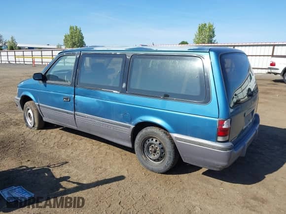 1993 Dodge Grand Caravan with VIN 1B4GH54R3PX606744, listed as a IAAI auction lot 42135204 with 159,517 mi miles and . Bid and sale history available at DreamBid. Image 3.