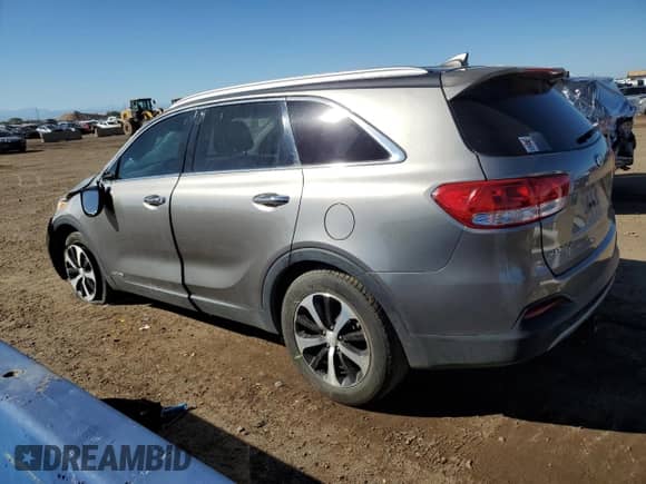 2016 Kia Sorento EX with VIN 5XYPHDA5XGG081604, listed as a Copart auction lot 83975665 with 122,381 mi miles and Salvage title. Bid and sale history available at DreamBid. Image 2.