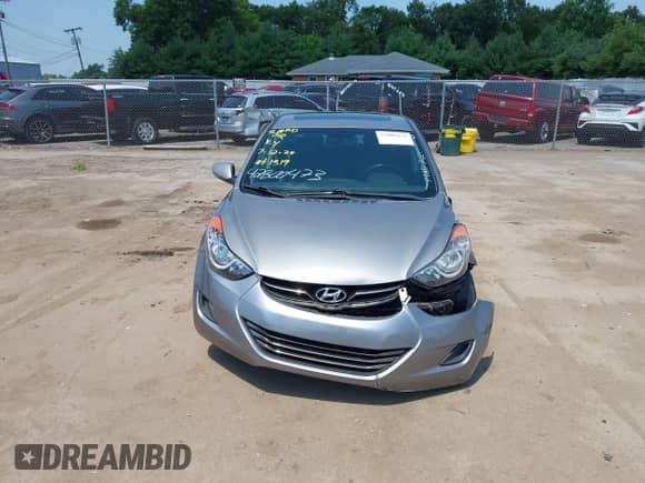 2012 Hyundai Elantra Limited с VIN KMHDH4AE9CU215932, выставлен на аукционе IAAI как лот 42800473 с пробегом 180 676 миль миль и . История ставок и продаж доступна на DreamBid. Изображение 13.