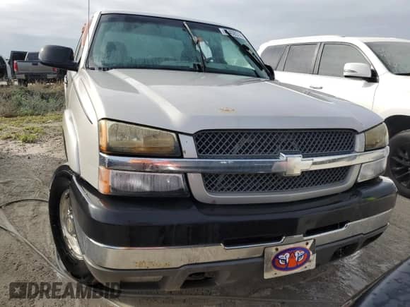 2004 Chevrolet Silverado 2500HD LS с VIN 1GCHC23204F198312, выставлен на аукционе Copart как лот 75408514 с пробегом Не указан миль и На запчасти • Non repairable. История ставок и продаж доступна на DreamBid. Изображение 5.