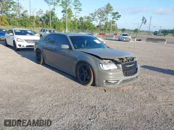 2018 Chrysler 300 S с VIN 2C3CCABT9JH274820, выставлен на аукционе IAAI как лот 43172463 с пробегом 73 162 миль миль и . История ставок и продаж доступна на DreamBid. Изображение 1.