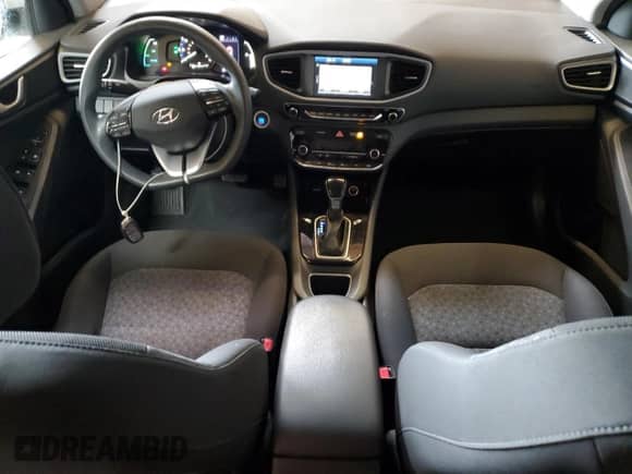 2019 Hyundai Ioniq Blue с VIN KMHC65LCXKU180321, выставлен на аукционе Copart как лот 44414595 с пробегом 135 283 миль миль и Списание • Salvage title. История ставок и продаж доступна на DreamBid. Изображение 8.