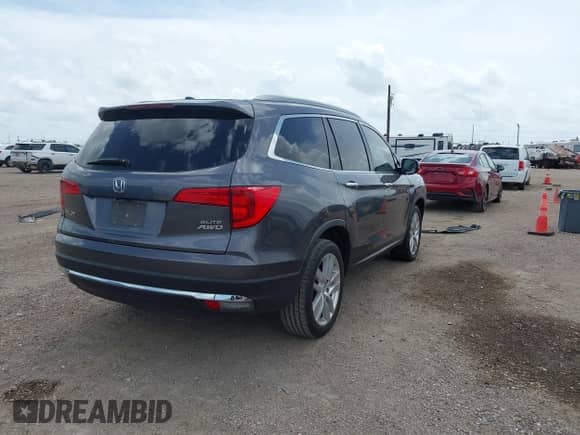 2017 Honda Pilot Elite с VIN 5FNYF6H05HB097704, выставлен на аукционе IAAI как лот 42738574 с пробегом 242 932 миль миль и . История ставок и продаж доступна на DreamBid. Изображение 4.