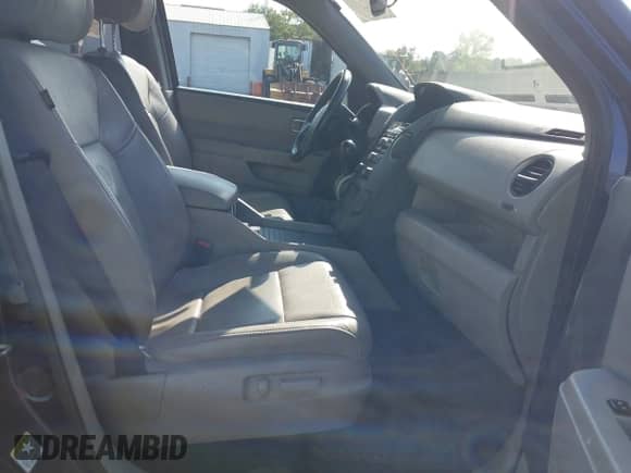 2013 Honda Pilot EX-L with VIN 5FNYF4H57DB072300, listed as a IAAI auction lot 43171820 with 211,591 mi miles and . Bid and sale history available at DreamBid. Image 5.