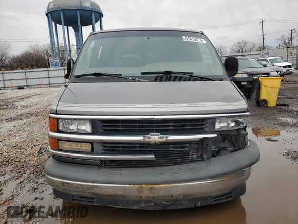 1999 Chevrolet Express с VIN 1GBFG15R9X1089305, выставлен на аукционе Copart как лот 51810075 с пробегом 130 441 миль миль и Списание • Salvage title. История ставок и продаж доступна на DreamBid. Изображение 5.