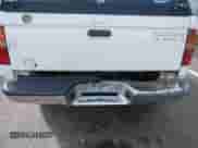 2000 Toyota Tacoma PreRunner z VIN 4TASN92N1YZ654211, wystawiony jako IAAI lot #43348751 z przebiegiem 278 908 mil mil oraz . Historia ofert i sprzedaży dostępna na DreamBid. Obrazek 6.