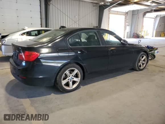 2015 BMW 3 Series 328i с VIN WBA3C1C57FK124861, выставлен на аукционе Copart как лот 82209525 с пробегом 99 882 миль миль и Чистый • Clean title. История ставок и продаж доступна на DreamBid. Изображение 3.