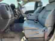 2017 Chevrolet Silverado 1500 Work Truck с VIN 1GCNCNEC6HZ182209, выставлен на аукционе Copart как лот 60682135 с пробегом 191 520 миль миль и Списание • Salvage title. История ставок и продаж доступна на DreamBid. Изображение 7.