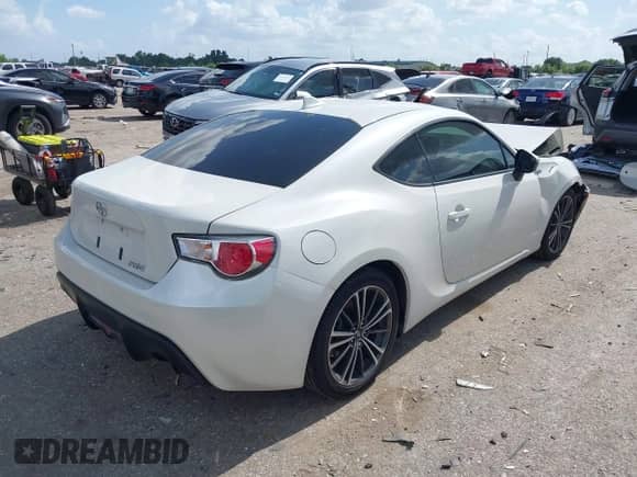 2015 Scion FR-S z VIN JF1ZNAA15F8711134, wystawiony jako IAAI lot #42520186 z przebiegiem 54 732 mil mil oraz . Historia ofert i sprzedaży dostępna na DreamBid. Obrazek 4.