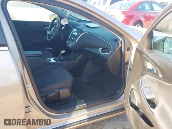 2023 Chevrolet Malibu LT with VIN 1G1ZD5ST9PF251907, listed as a IAAI auction lot 43248746 with 31,567 mi miles and . Bid and sale history available at DreamBid. Image 5.