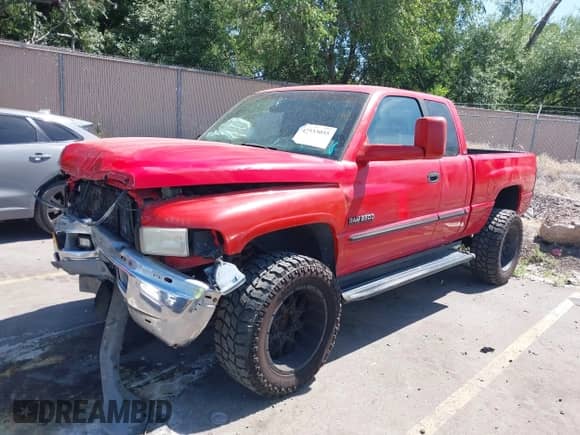 2000 Dodge 2500 with VIN 1B7KF2363YJ144344, listed as a IAAI auction lot 42533055 with 291,886 mi miles and . Bid and sale history available at DreamBid. Image 17.