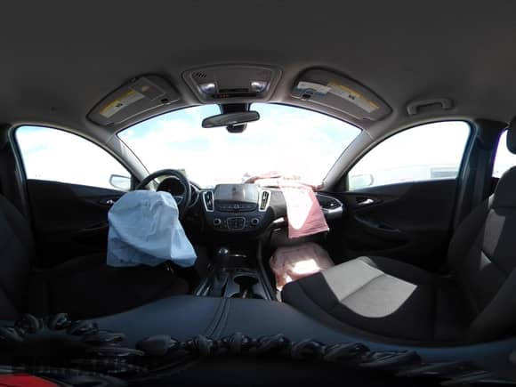 2019 Chevrolet Malibu LT с VIN 1G1ZD5ST0KF158055, выставлен на аукционе IAAI как лот 40395973 с пробегом 68 559 миль миль и . История ставок и продаж доступна на DreamBid. Изображение 18.