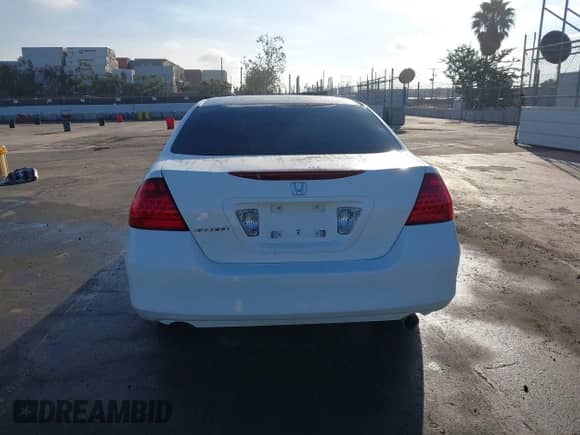 2007 Honda Accord LX с VIN 1HGCM564X7A227016, выставлен на аукционе IAAI как лот 43348559 с пробегом 142 088 миль миль и . История ставок и продаж доступна на DreamBid. Изображение 17.