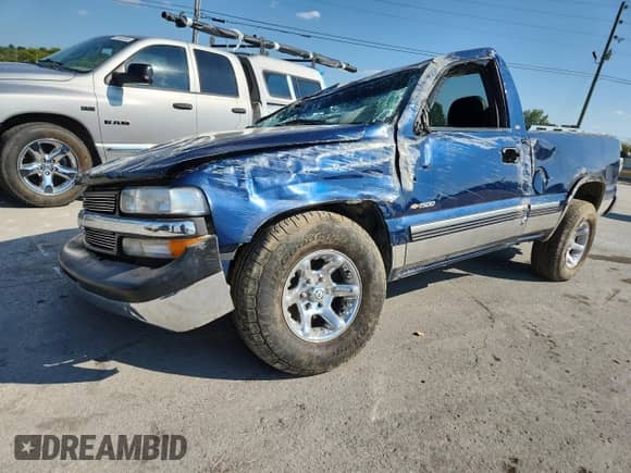 2001 Chevrolet Silverado 1500 LS z VIN 1GCEC14V11Z161429, wystawiony jako Copart lot #81408005 z przebiegiem Nie podano mil oraz Nie do naprawy • Non repairable. Historia ofert i sprzedaży dostępna na DreamBid. Obrazek 1.