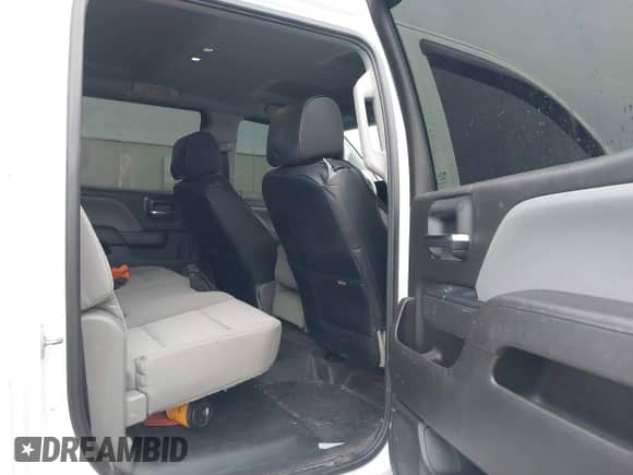 2017 Chevrolet Silverado 2500HD Work Truck z VIN 1GC1KUEG5HF222795, wystawiony jako IAAI lot #41717477 z przebiegiem 223 784 mil mil oraz . Historia ofert i sprzedaży dostępna na DreamBid. Obrazek 8.