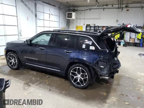 2024 Jeep Grand Cherokee Summit Reserve с VIN 1C4RJHEG9R8556492, выставлен на аукционе Copart как лот 78696654 с пробегом 5 076 миль миль и Списание • Salvage title. История ставок и продаж доступна на DreamBid. Изображение 2.
