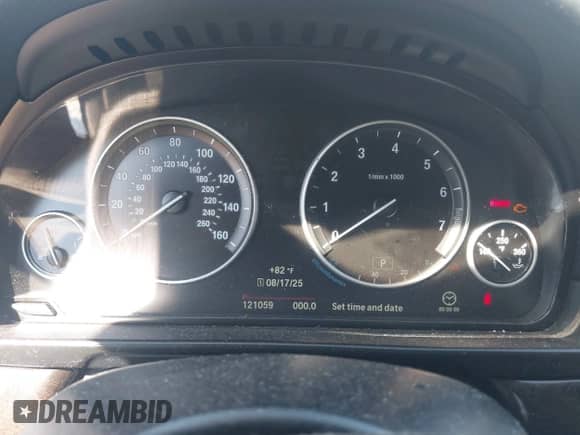 2016 BMW 5 Series 535i xDrive с VIN WBA5B3C55GG260479, выставлен на аукционе IAAI как лот 43064520 с пробегом 121 059 миль миль и . История ставок и продаж доступна на DreamBid. Изображение 7.