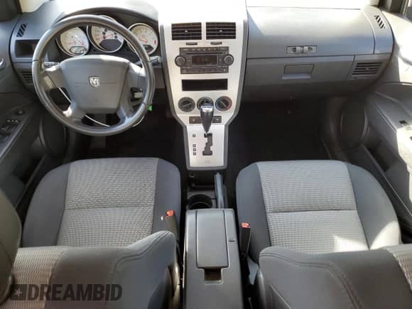 2008 Dodge Caliber R/T z VIN 1B3HE78K88D703208, wystawiony jako Copart lot #47978505 z przebiegiem 162 214 mil mil oraz Szkoda całkowita • Salvage title. Historia ofert i sprzedaży dostępna na DreamBid. Obrazek 8.